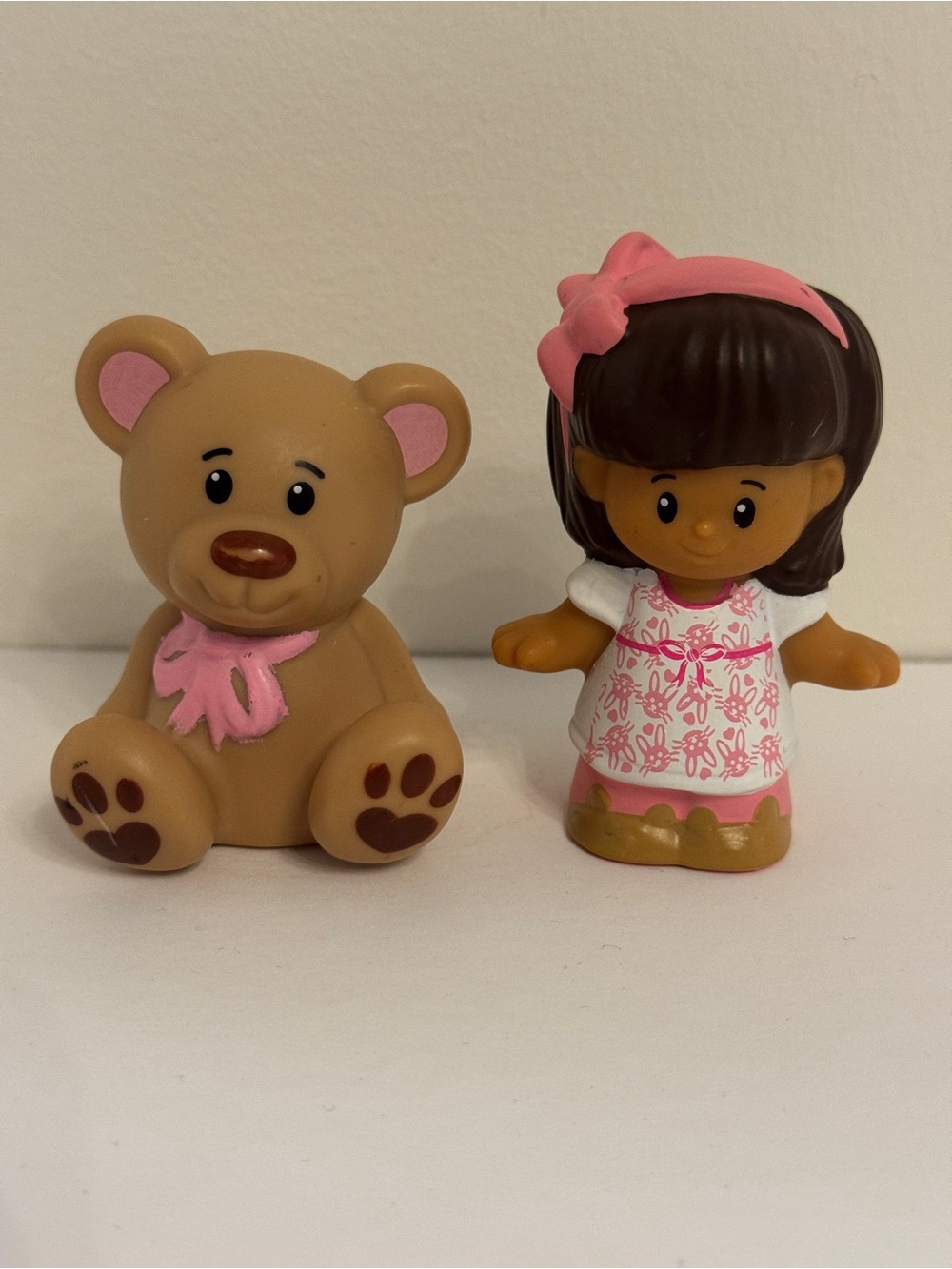 Fisher Price Little People Mia and Bear